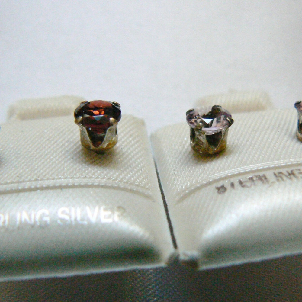 Lot of 2 New Sterling Silver 925 round cut Amethyst & Garnet stone Stud Earrings - Picture 3 of 8
